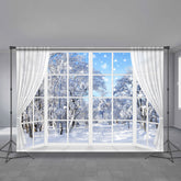 Aperturee - Weißer Vorhang Fenster verschneiter Wald Winter Hintergrund